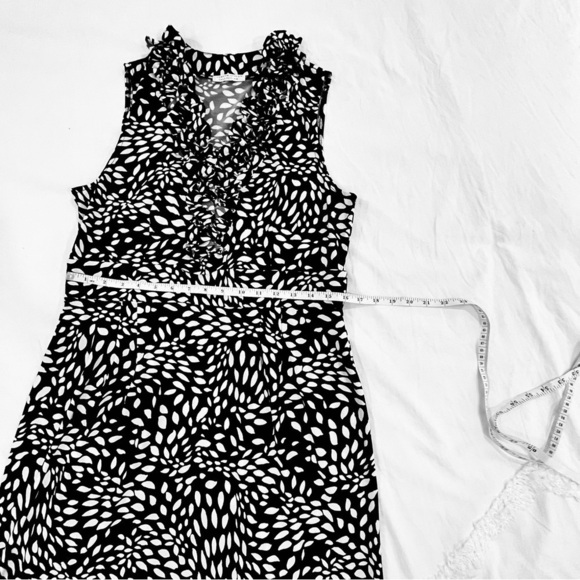 London Style Sleeveless Ruffle Dress | Black White V Neck Knee Length Polka Dot - Picture 7 of 9